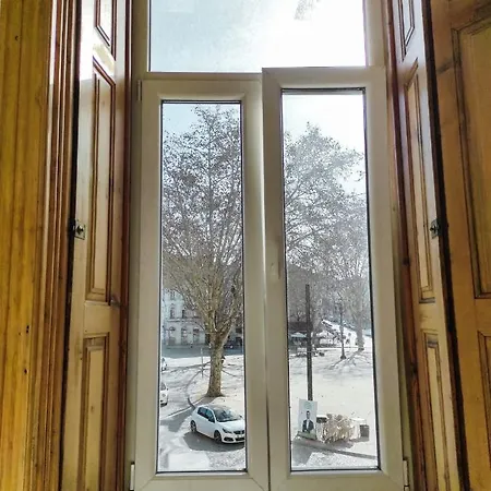 Casa Da Praça Square 3*